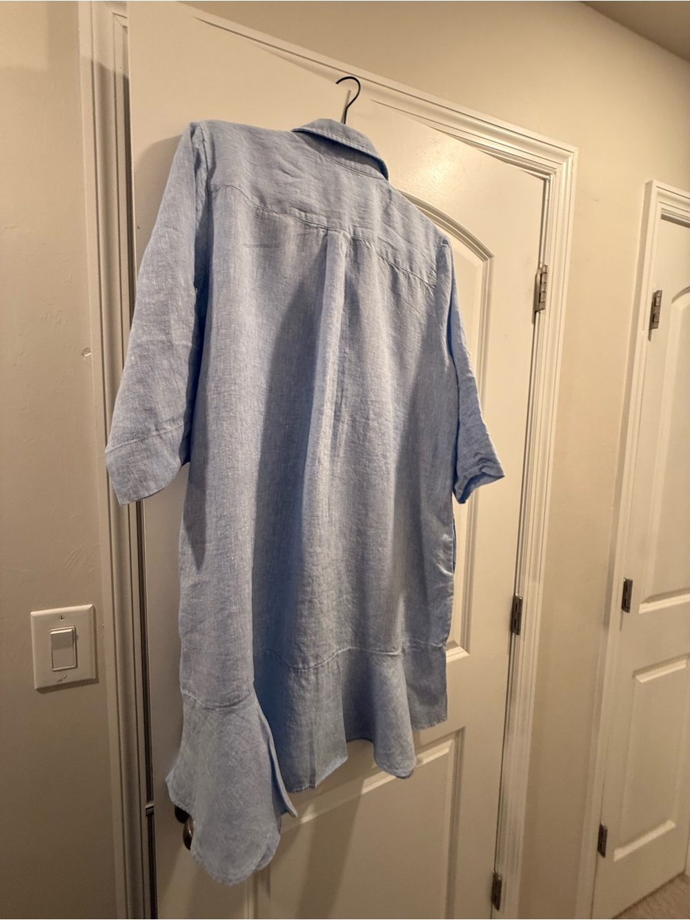 J. McLaughlin Light Blue Linen Shirt - Picture 6 of 6